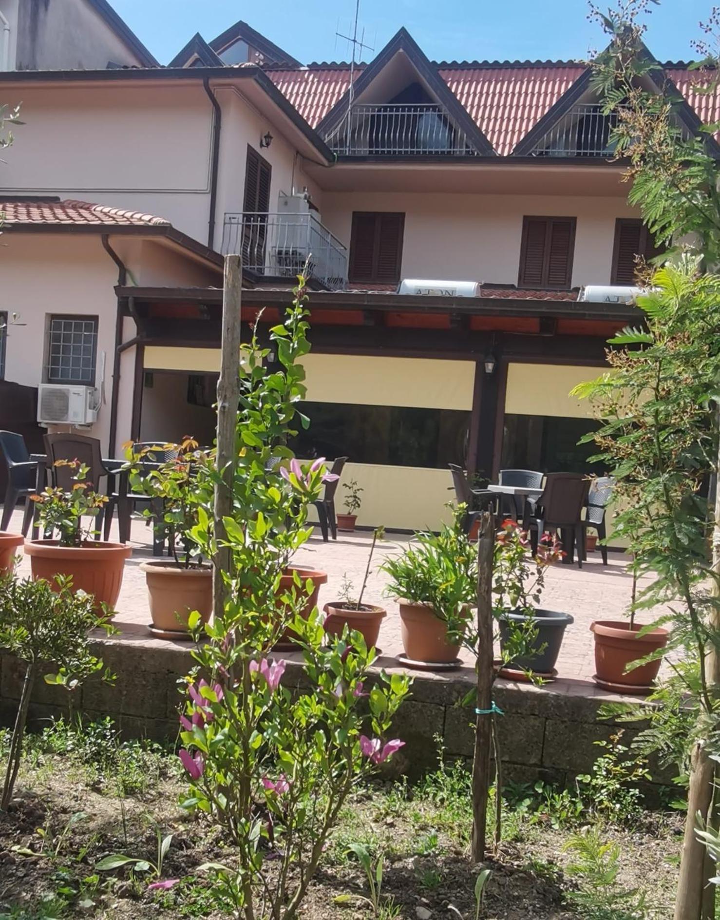 Hotel Edelweiss Laino Borgo Exterior photo