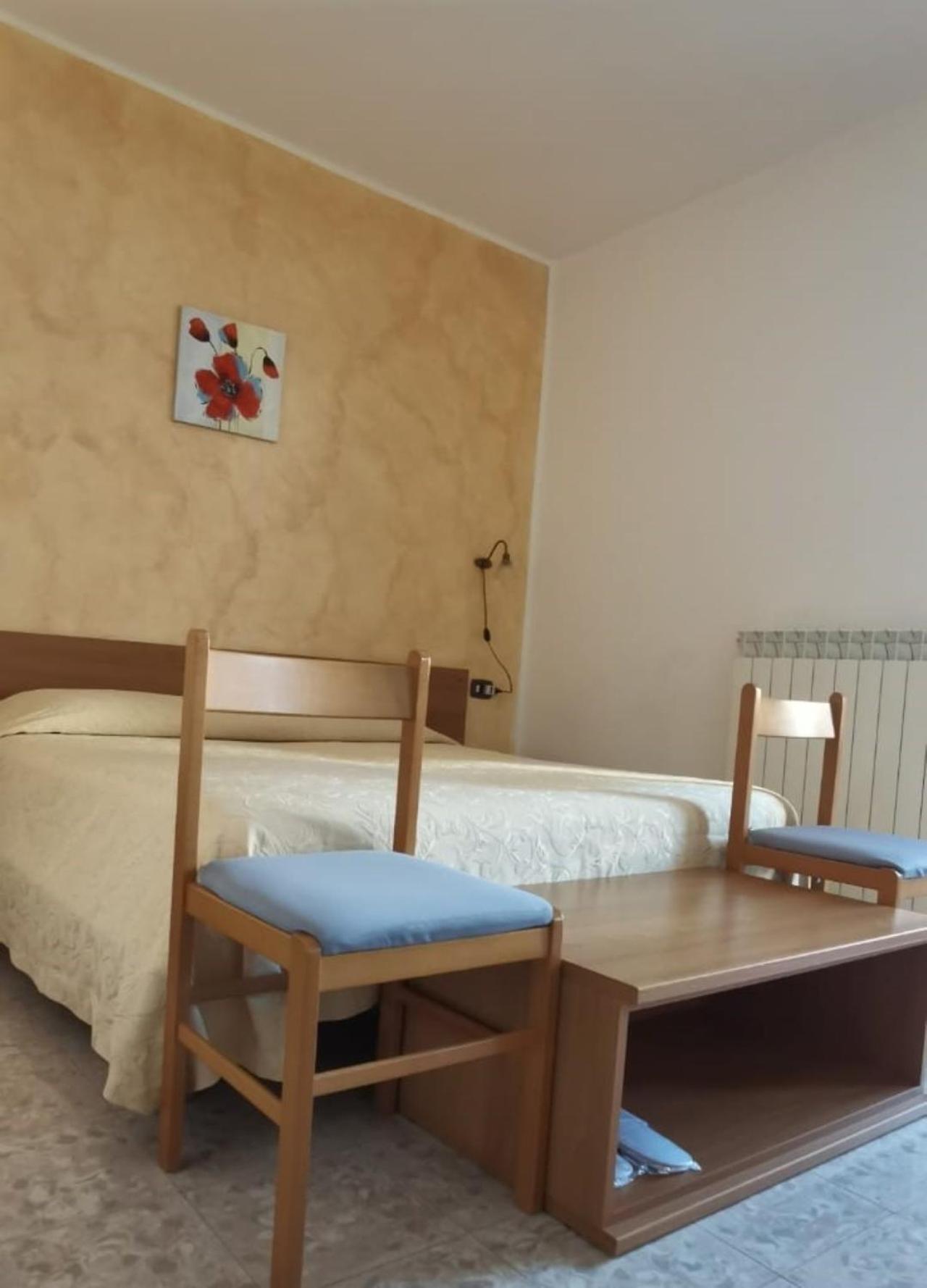 Hotel Edelweiss Laino Borgo Exterior photo